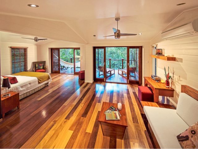 Silky Lodge