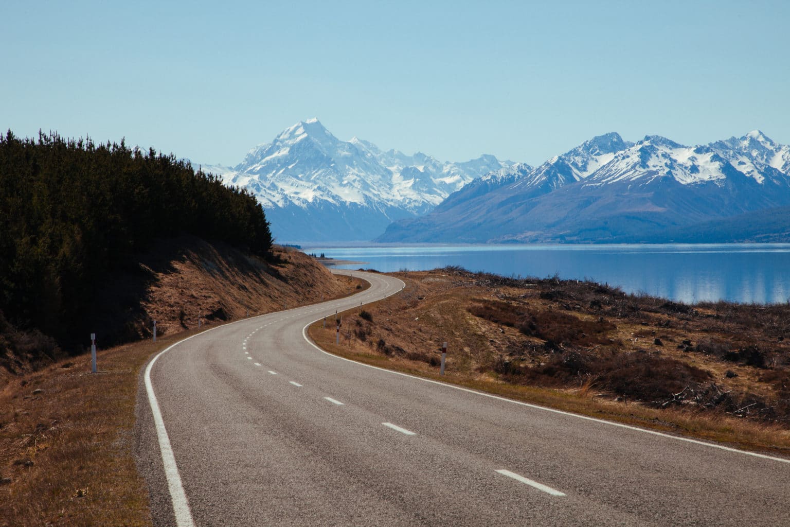 Road to Mount Cook, Aoraki National Park, New Zealand